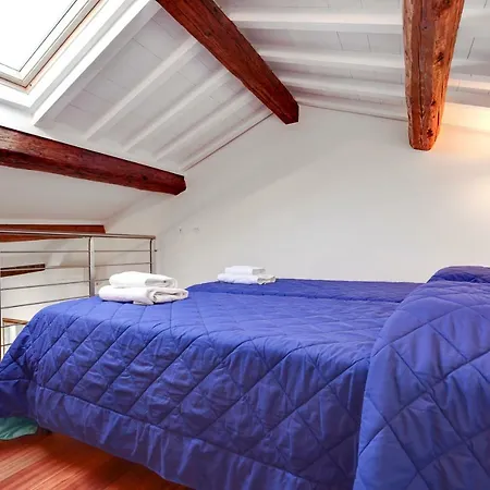 The Countess * Benátky